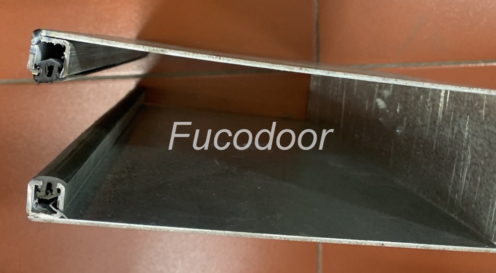 Cửa cuốn siêu trường sơn tĩnh điện dầy 1.4ly, ray bản 200mm, 150mm, có zoong giảm chấn Fucodoor
